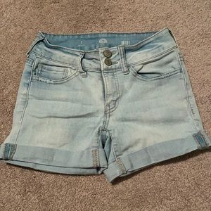 Girls shorts size 1 (juniors) SO